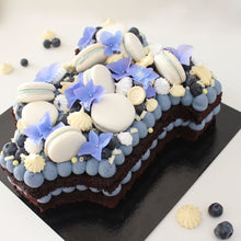 Indlæs billede til gallerivisning Bestil en body-kage fra Snirkleriet til babyshower. Blå udgave